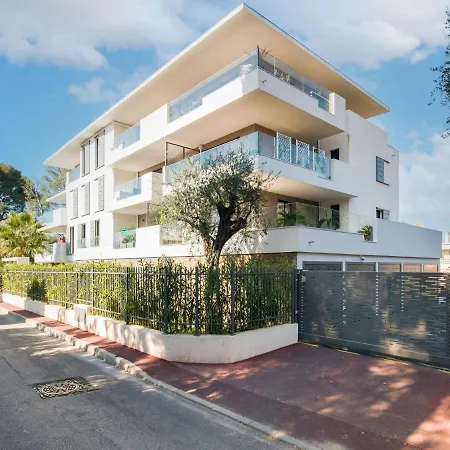 Modern In With Terrace * Le Cannet