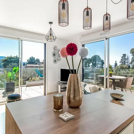 Modern In With Terrace * Le Cannet